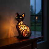 Leuchtende Katze um Mitternacht