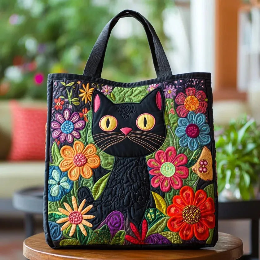 Wattierte Tasche – Verzauberte schwarze Katze